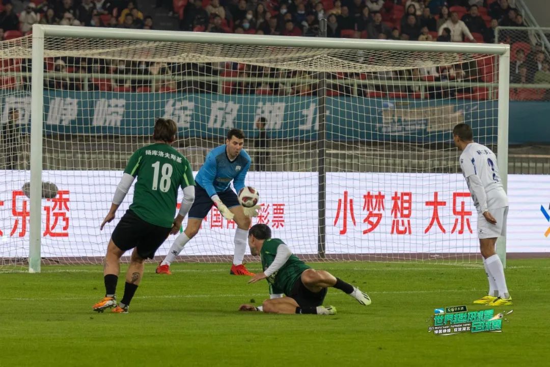 好闪！乐小星啦啦队助唱2023世界超级球星足球赛