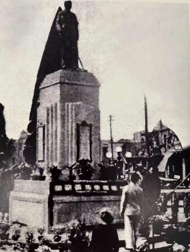 铜人像图5-1933年孙中山铜像揭幕典礼