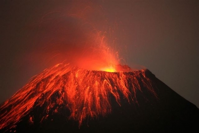 17:27 危地马拉国家自然灾害协调机构表示,富埃戈火山本次喷发异常