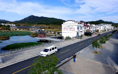 截至今年七月,湖北农村公路总里程达24万公里