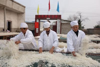 小豆皮“摊”出大梦想｜与打工者同行