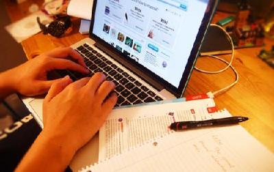 不到1000元就可请人代写本科论文！论文代写毒瘤为何难以消除？