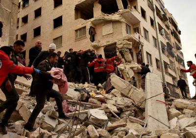 土耳其抓捕对震区劣质建筑负有责任的承包商和工程师
