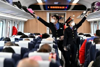 节后铁路春运累计发送旅客突破1亿人次