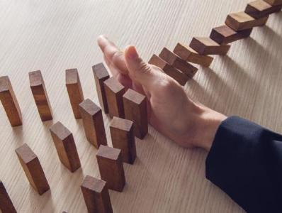 中纪委机关报：霸道行权走不通