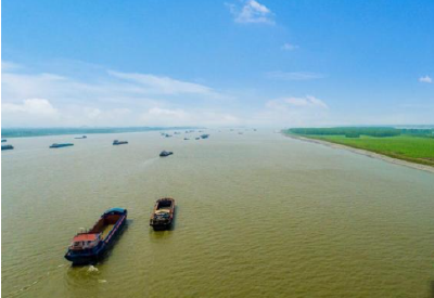 长江下游武汉至安庆段中洪水期航道水深全面提升