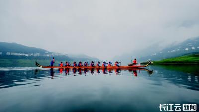 话屈风颂诗祖 海峡两岸屈氏后裔共赴秭归“端午之约”