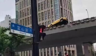 高架再现“斗气车”，小矛盾为何总升级成大摩擦