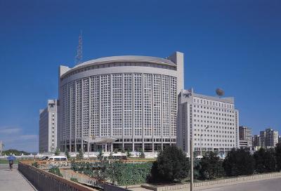 外交部：日本不顾国际社会反对强推核污染水排海，体现日方自私与傲慢！