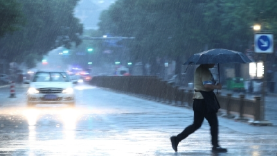 持续或超70小时 专家解读：强降雨因何“滞留”京津冀