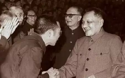 今天是邓小平诞辰119周年纪念日！再道一声：小平，您好！