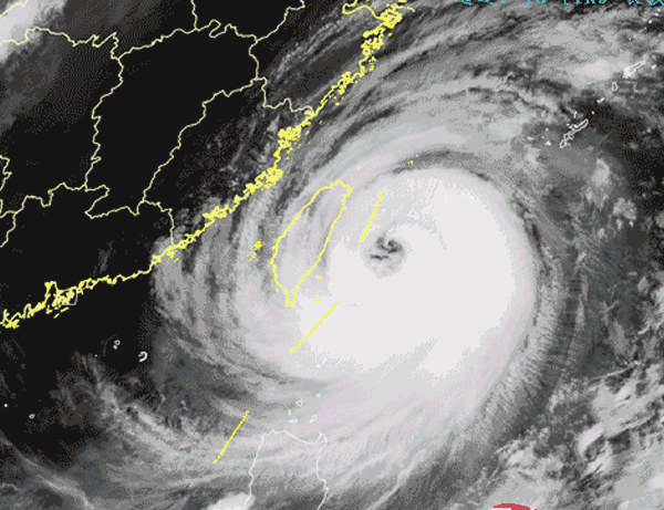 台风“苏拉”2日下午在广东阳江海陵岛再次登陆