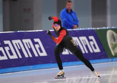 两项国际顶级冰雪赛事在京开赛 中国队首日收获三银三铜