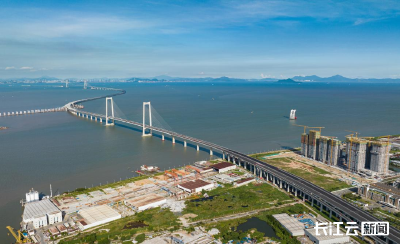 深中通道主线贯通 在鄂央企多次创下“世界之最”