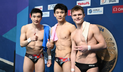 杨昊男子十米台夺冠，中国跳水队世锦赛9金收官