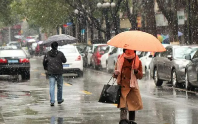 南方阴雨连连后天降水再度增强 全国大部气温持续偏低