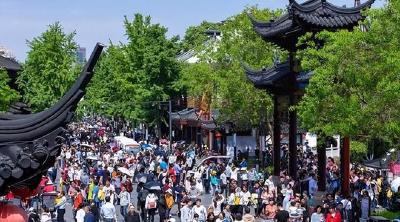 “五一”旅游迎预订高峰：热门航线经济舱机票已售罄