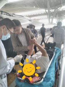 高铁上乘客突发心梗，武汉医生“接力”救助