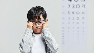 @家长们 预防儿童及青少年近视 关注这些→