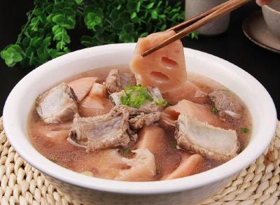 养生小贴士 | 适合秋冬喝的滋补汤