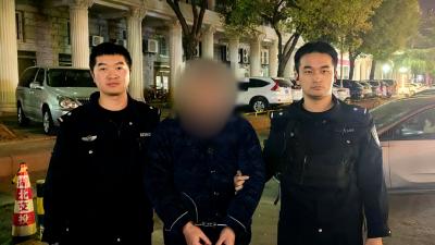 千钧一发！民警火车站前拦下嫌疑人 4小时内追回群众遗失电脑