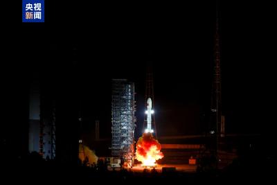 我国成功发射通信技术试验卫星十二号 