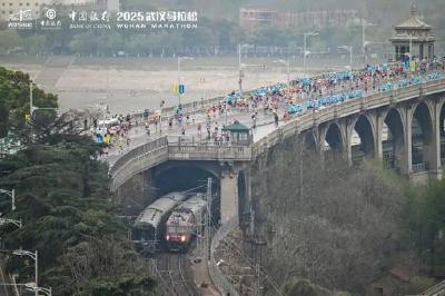 武汉马拉松，写就一座大城的空间史诗