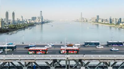 武汉开通文旅城市环游巴士樱花专线，1日通票可无限次乘坐