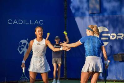 祝贺！WTA250奥斯汀站：袁悦组合夺冠