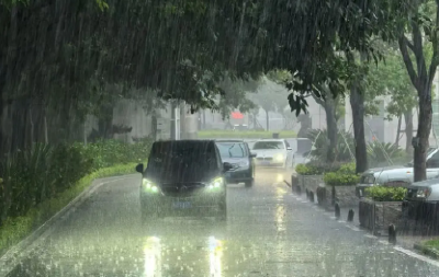 暴雨+大风+强对流！湖北今早连发9条预警 