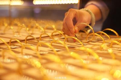 金价连续下跌 上周累计下跌1.67%