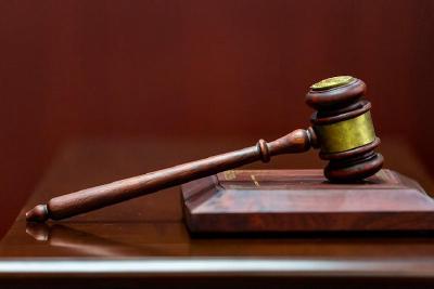 男子恶意遗弃幼子被判刑 最高法发布涉未成年人家庭保护典型案例