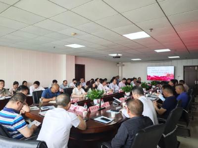 麻城市举行“楚商回乡 共建支点”企业家座谈会暨项目签约活动