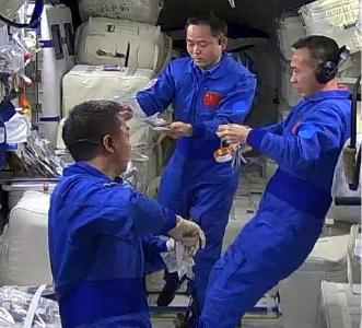 首次公布！我国空间站内发现微生物新物种