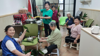 武汉市东龙社区开展“端午‘益’起来 爱心更出‘粽’”传统文化活动