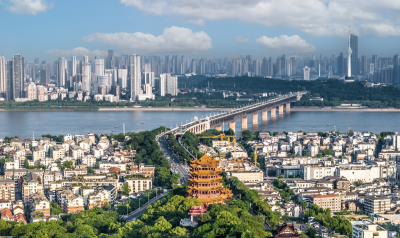 专访湖北省委金融办常务副主任、省地方金融管理局局长严宓：金融“活水” 澎湃支点建设新动能
