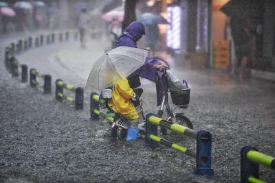 湖北高温天气持续发展 后天鄂东大雨来袭警惕强对流