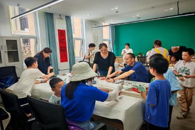 豹子溪社区新党群中心开放    一站式遛娃、看展、享服务