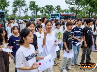 图集 | 2025年高考首日现场直击