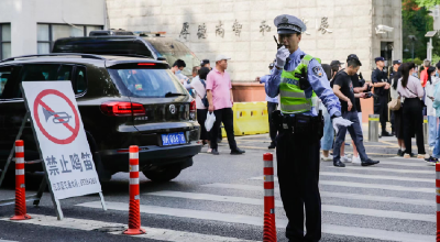 @高考生 武汉交警发布“避堵攻略” 这些路段变身“慢速区”