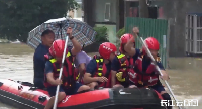 湖北强降雨来袭  多地开启“护民模式”