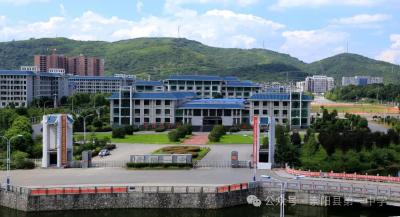 咸宁：用提问代替说教 用温度和智慧护航学生成长