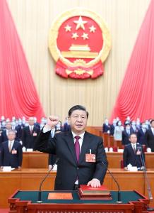 人民领袖｜在父亲工作过的地方 习近平轻声念出这句话