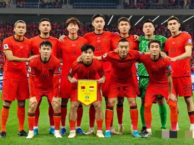 国足出征东亚足球锦标赛 7月7日首战韩国