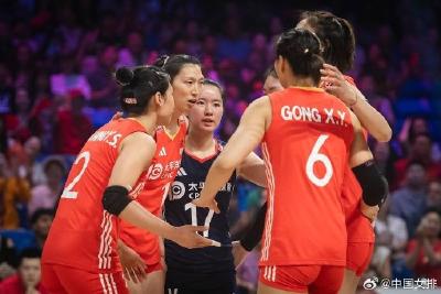 中国女排逆转战胜德国女排 阿灵顿站取得三连胜