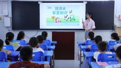 湖北3811个“托管班”同上安全课