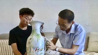 捐了！襄阳南漳父子28件传家宝“落户”襄阳市博物馆
