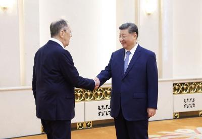 习近平会见俄罗斯外长拉夫罗夫