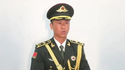 九三阅兵3名旗手：均为“90后”，平均身高189厘米