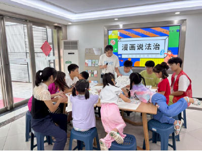 笔尖绘法治，家校社共筑平安家园